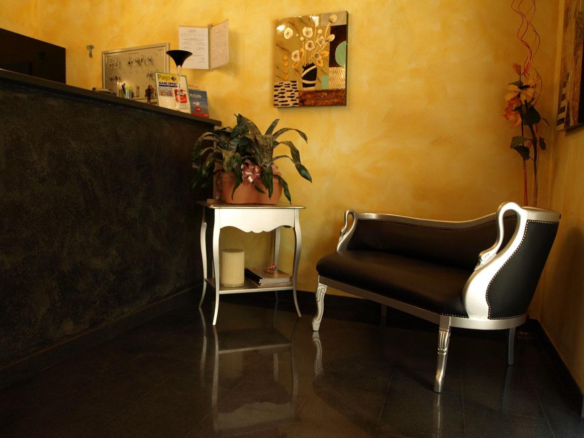 Hotel Karol 몬차 외부 사진