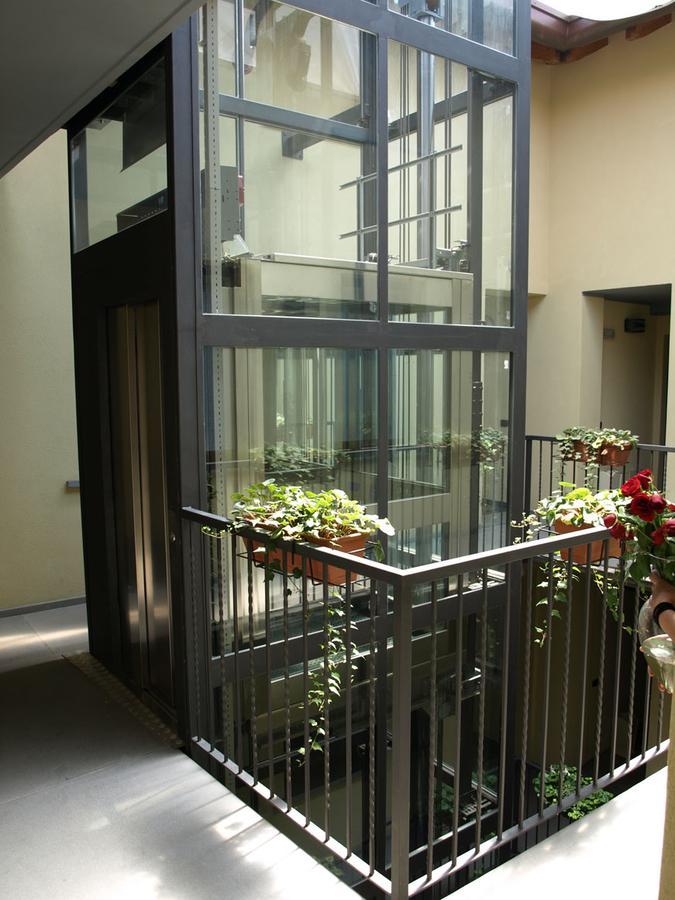 Hotel Karol 몬차 외부 사진