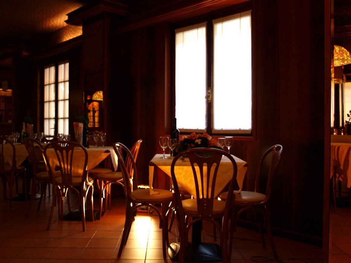 Hotel Karol 몬차 외부 사진
